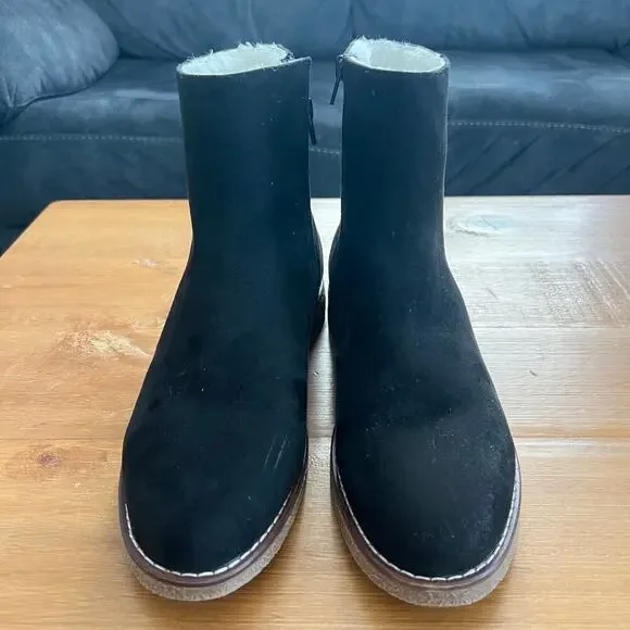 NIB LOFT Black Missy Ankle Boots Size 10.5 Warm Suede Like Fur Lined Normcore - Picture 2 of 9